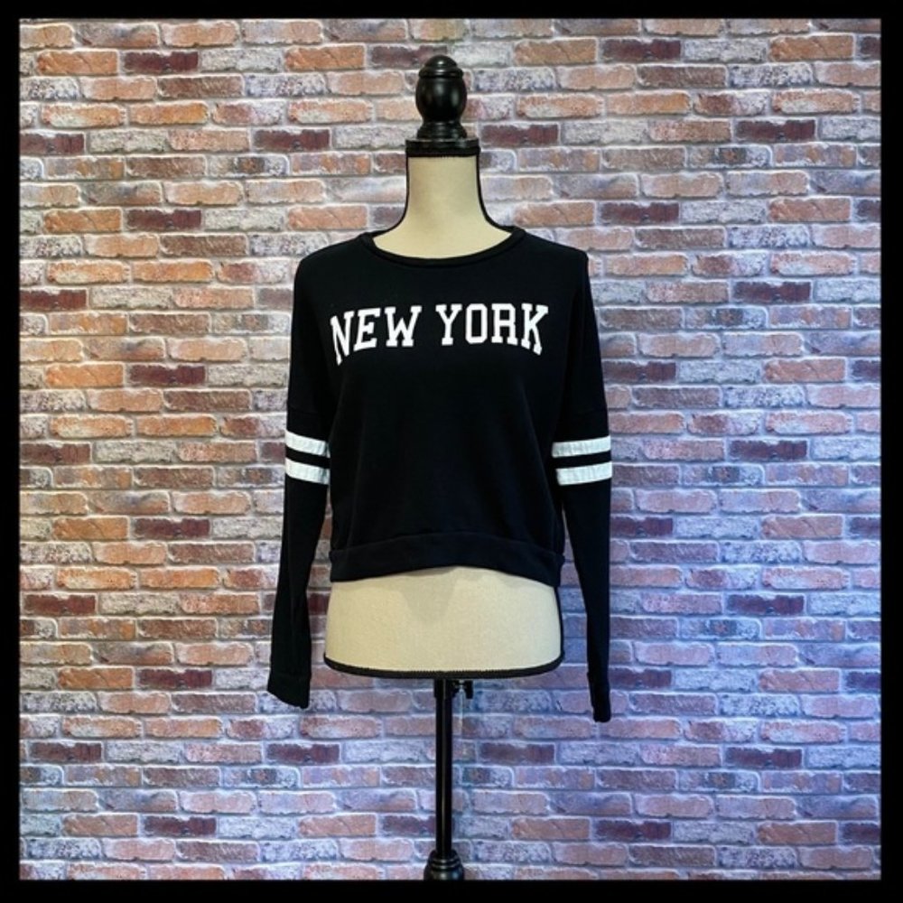 Topshop The New York Long Sleeve Crop Sweatshirt